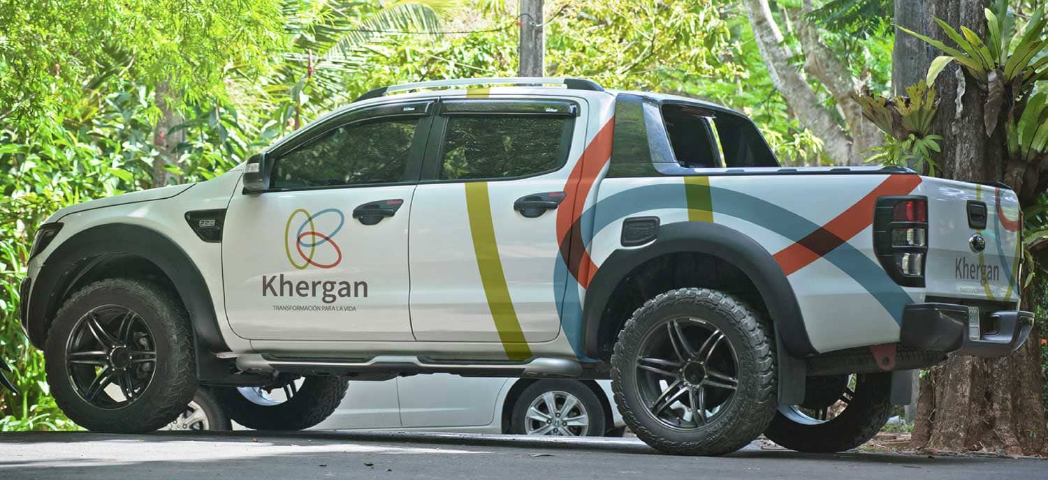 diseno corporativo brandeo flota vehiculos branding C